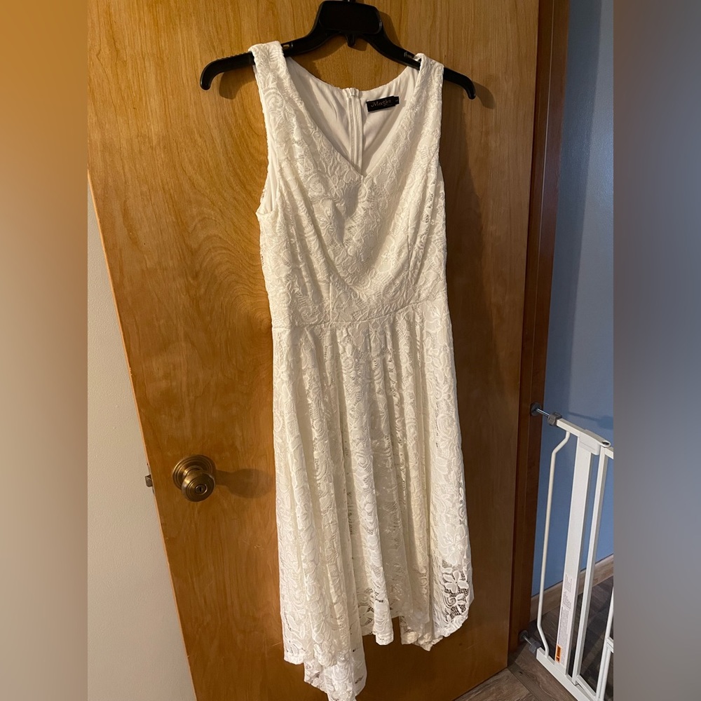 Meetjen White Floral Lace Handkerchief Dress Size Large